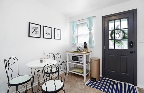 Grandview Heights Apartamento | Walkable and Lively Neighborhood! | Close to Campus