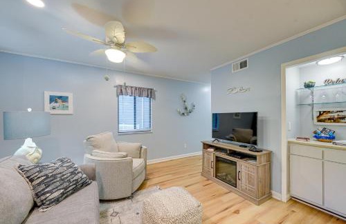 Calabash Apartamento | Walkable Calabash Condo with Pool Access!