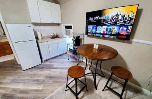Columbus Casa | Walkable Cozy Downtown Studio (FREE Bikes to use)