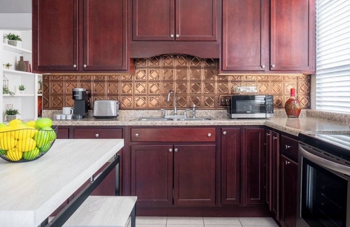 Columbus Casa | Walkable Historic Home (FREE Bikes to use)