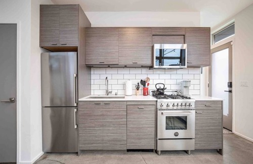 Ballard Casa | Walkable in Heart of Ballard