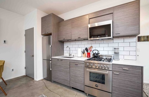 Ballard Casa | Walkable in Heart of Ballard
