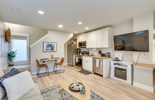St. Johns Casa | Walkable Portland Stay in St Johns District