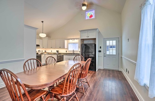 Sodus Point Casa | Walkable Sodus Point Retreat < 1 Mi to Lake