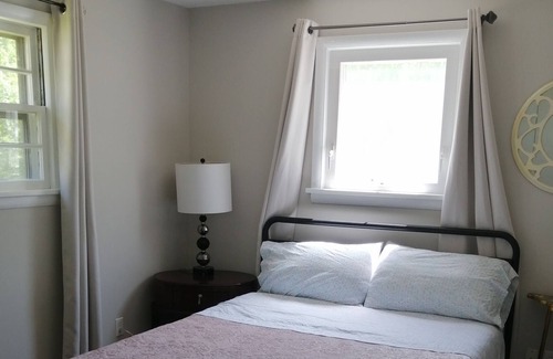 West Henrietta Apartamento | Walkable to RIT / comfortable stay