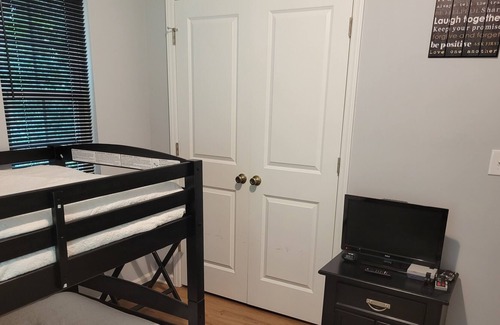 Waxhaw Casa | Walkable Waxhaw: Fully Renovated, Sleeps up to 7