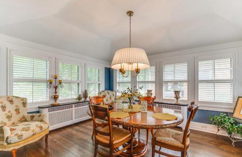Zelienople Casa | Walkable Zelienople Home with Patio and Grill!