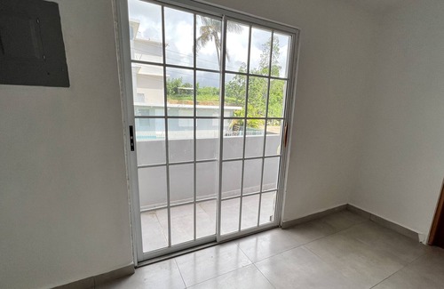 Camaceyes Casa | Walking distance to Crash Boat