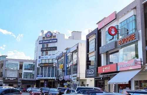 Tebrau Apartamento | Walking Distance to Mount Austin - 6 pax Newly Renovated