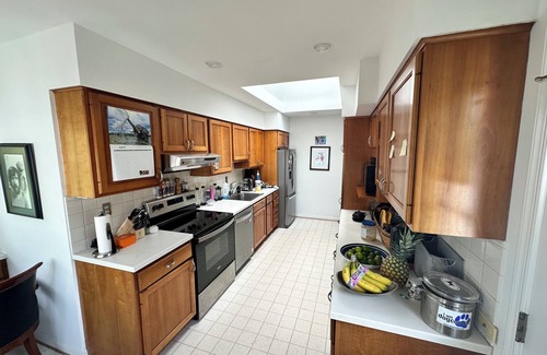 Chevy Chase Casa | Walking distance to NIH, the Metro, and Rock Creek Park.