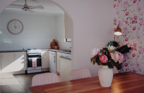 Yeppoon Casa | Walking distance to shops and beach, Pet friendly