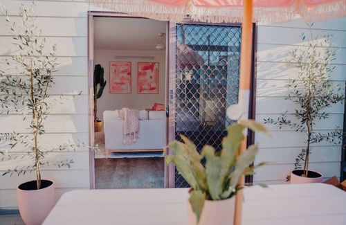 Yeppoon Casa | Walking distance to shops and beach, Pet friendly