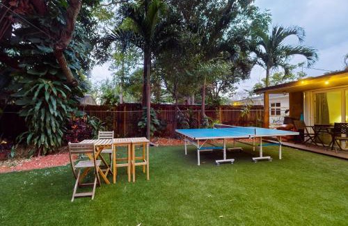 Poinciana Park Hotel | Walking On Sunshine - Studio