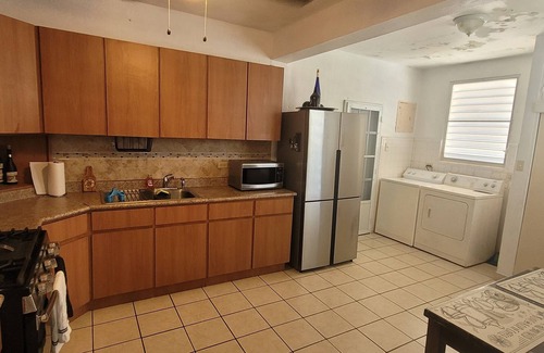 Aguadilla Pueblo Casa | Walking Surfers Quiet and comfortable house near to beaches and restaurants.