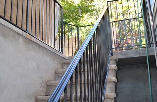 Weequahic Casa | WALKOUT BASEMENT NEAR downtown Littleton Ave NEWARK NJ