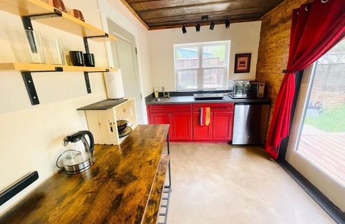 Lyons Casa | Walkout Basement from a Superhost!