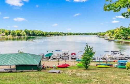 Lake Orion Apartamento | Walkout Basmt Apt in Lake Orion