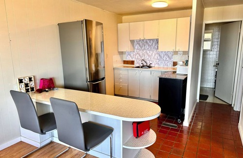 Regional District of Nanaimo Cama Y Desayuno | Walkout oceanfront 1 BD duplex cabin w hot tub
