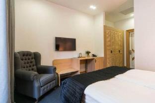 Odessa City Center Hotel | Wall Street - Maestro