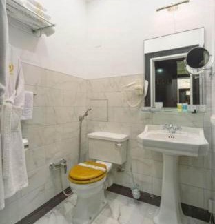 Odessa City Center Hotel | Wall Street - Maestro