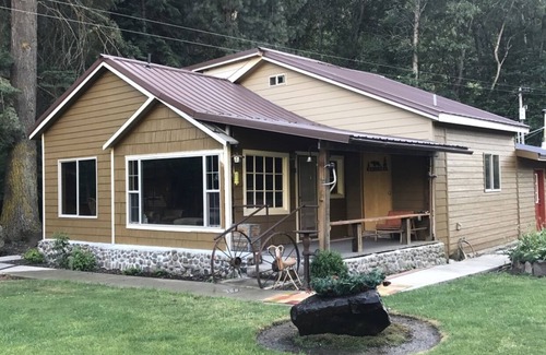 Milton-Freewater Casa | Walla Walla Riverfront Retreat!