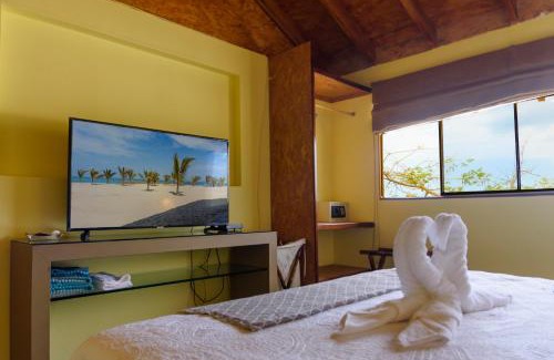 Punta Sal Casa | Wallac Bungalows Canoas de Punta Sal