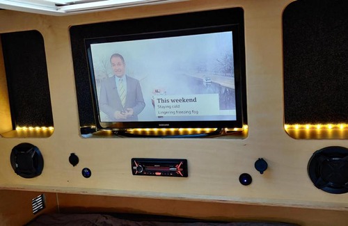 Hawkshead Otro | Wallace Teardrop Caravan for Hire from ElectricExplorers