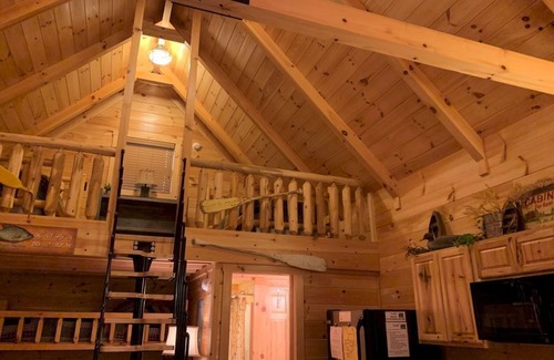 Byrdstown Casa | Walleye Point sits about 300 yds from East Port Marina and Dale Hollow Lake