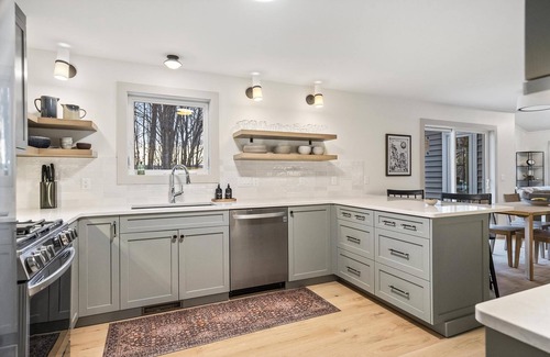 Petoskey Casa | Walloon Lake Home: Friday to Friday in the Summer. Near Boyne Mountain!