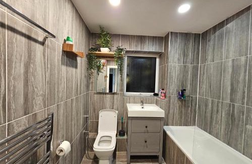 Tower Hamlets Casa | Wallwood Rooms
