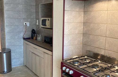 Praslay Casa | Walnut cottage