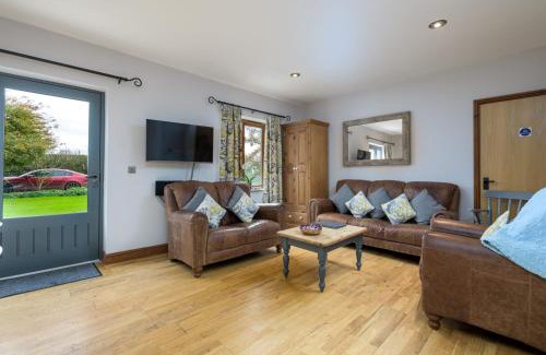 Frampton Casa | Walnut Cottage