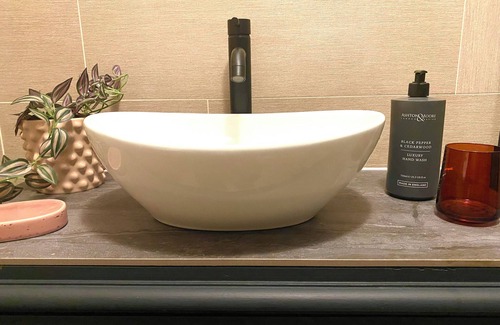 Kingscote Otro | Walnut Farm, Kingscote, Cotswolds - Unique farm stay