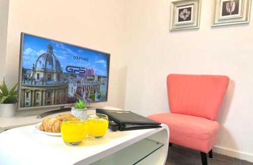 Kidlington Apartamento | Walnut Flats-F5, Stylish 1-Bedroom - Parking, Netflix, WIFI - Close to Oxford, Bicester & Blenheim Palace