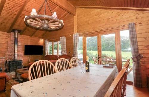 Swanage Casa | Walnut