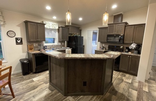 Sextonville Casa | Walnut Getaway Relaxing Country Getaway