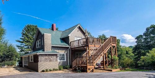 West Jefferson Casa | Walnut Hill