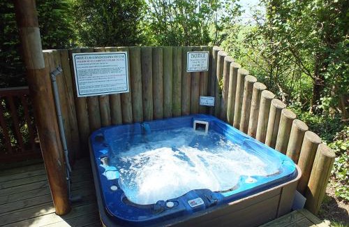 Swanage Casa | Walnut Log Cabin