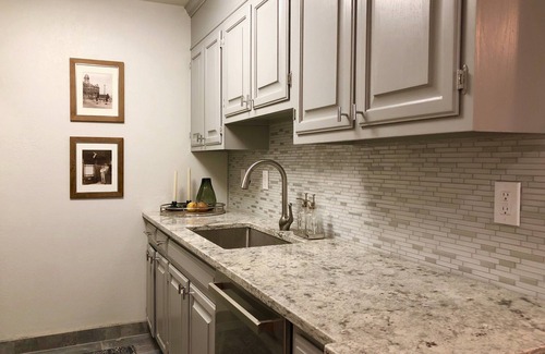 Whittier Casa | Walnut Mews - Tranquila casa de pueblo en Creekside junto a Pearl Street