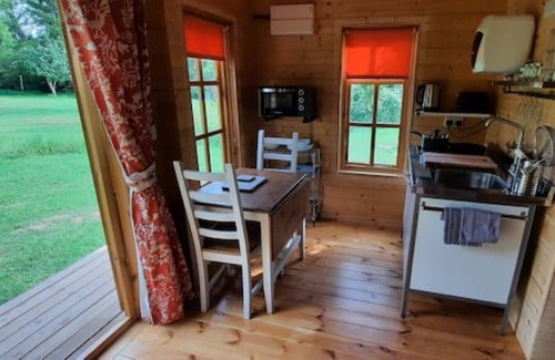 Somerton Cabina | Walnut Tree Cabin Nature Retreat