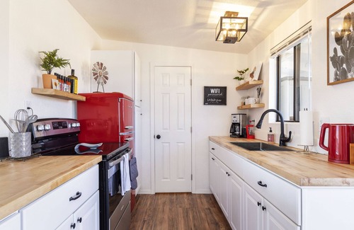 Joshua Tree Casa | Walpi Ranch - Joshua Tree Getaway W/ Hot Tub, Fire Pit & Bbq! 3 Bedroom Home by RedAwning