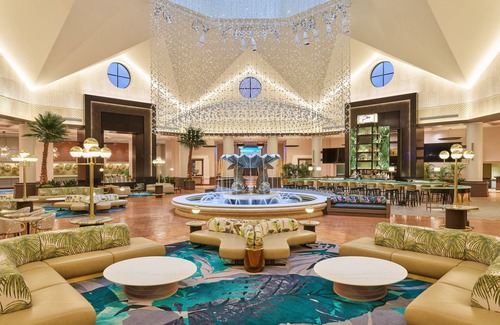 Bay Lake Hotel | Walt Disney World Dolphin
