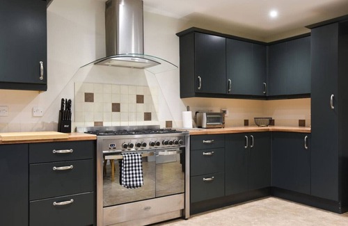 Shirrell Heath Casa | Waltham's Bungalow | Spacious 3 Bedroom