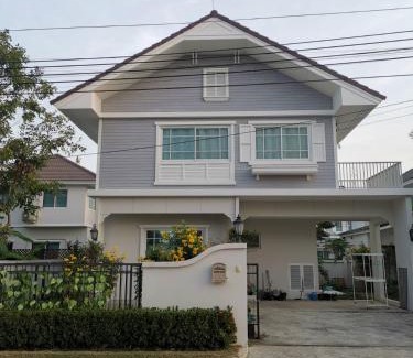 Khlong Song Ton Nun Complejo | WanaleesiriSuvarnaphumiHouse