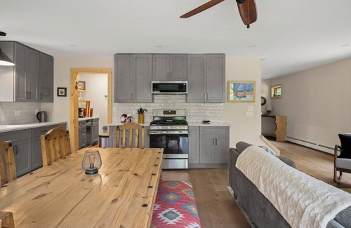 Wardsboro Casa | Wander In | Close to Mount Snow & Stratton