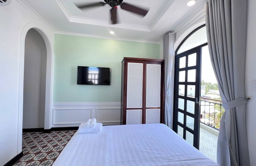 East Ham Tien Beach Hotel | Wanderlust Hotel