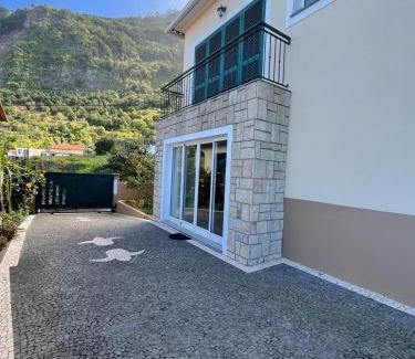 Ponta Delgada Casa | Wanderlust House
