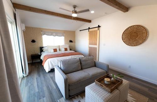 Wonder Valley Casa | WANDERLUST-Joshua Tree Modern-boho Escape-Stargazing and Fire Pit