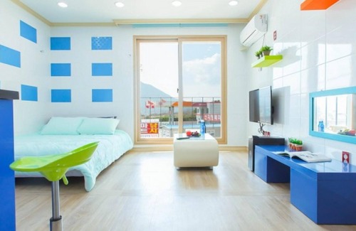 Wando Casa | Wando Rivera Pension