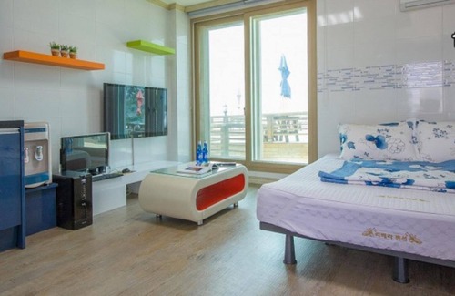Wando Casa | Wando Rivera Pension